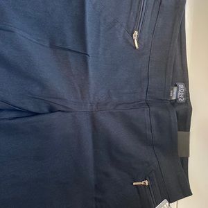 Soho pull on pull up black pants size medium